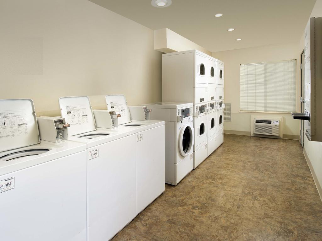Woodspring Suites Сакраменто Екстериор снимка